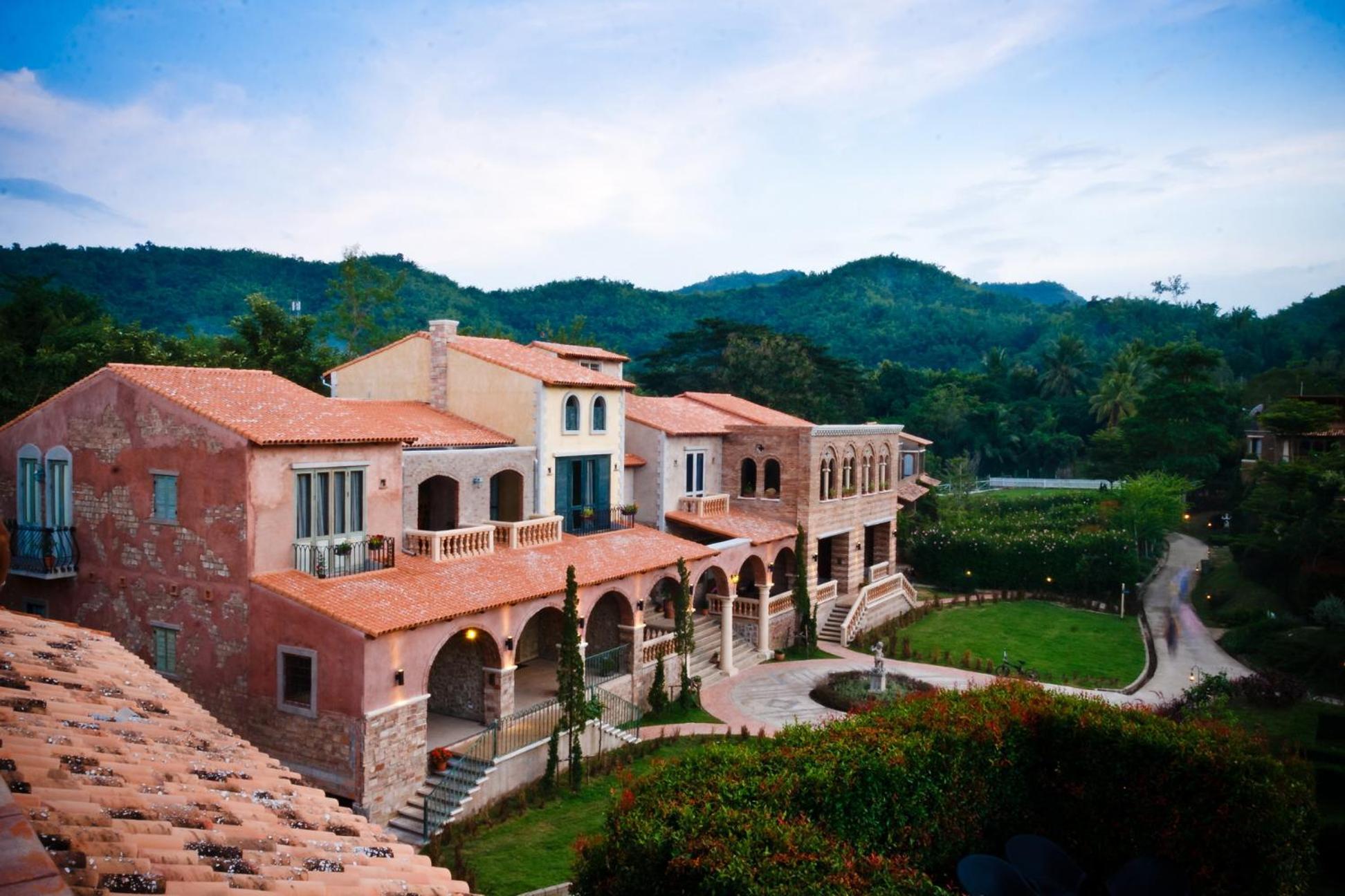 La Toscana Suan Phueng Luaran gambar